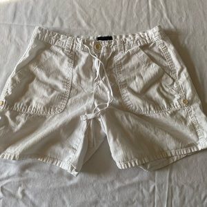 Lightly worn Tommy Hilfiger shorts